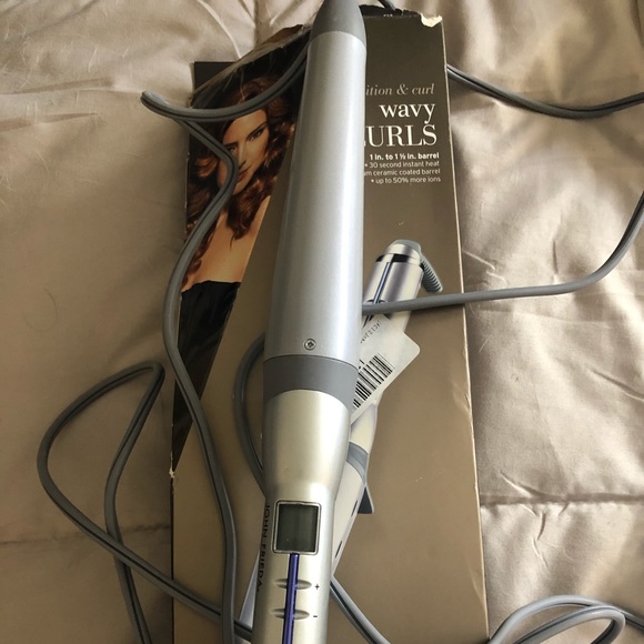 John Frieda wavy curl curling iron & flat iron - Picture 2 of 9